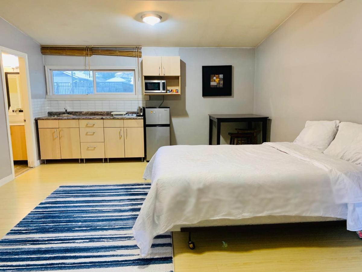 Whole Suite To Yourself At Coquitlam Centre! Порт-Коквитлам Экстерьер фото